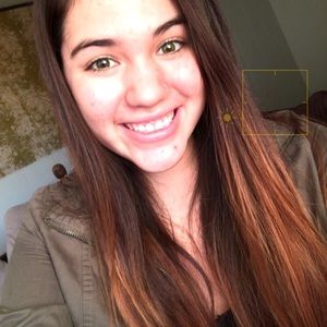 Meet your Posher, Bella